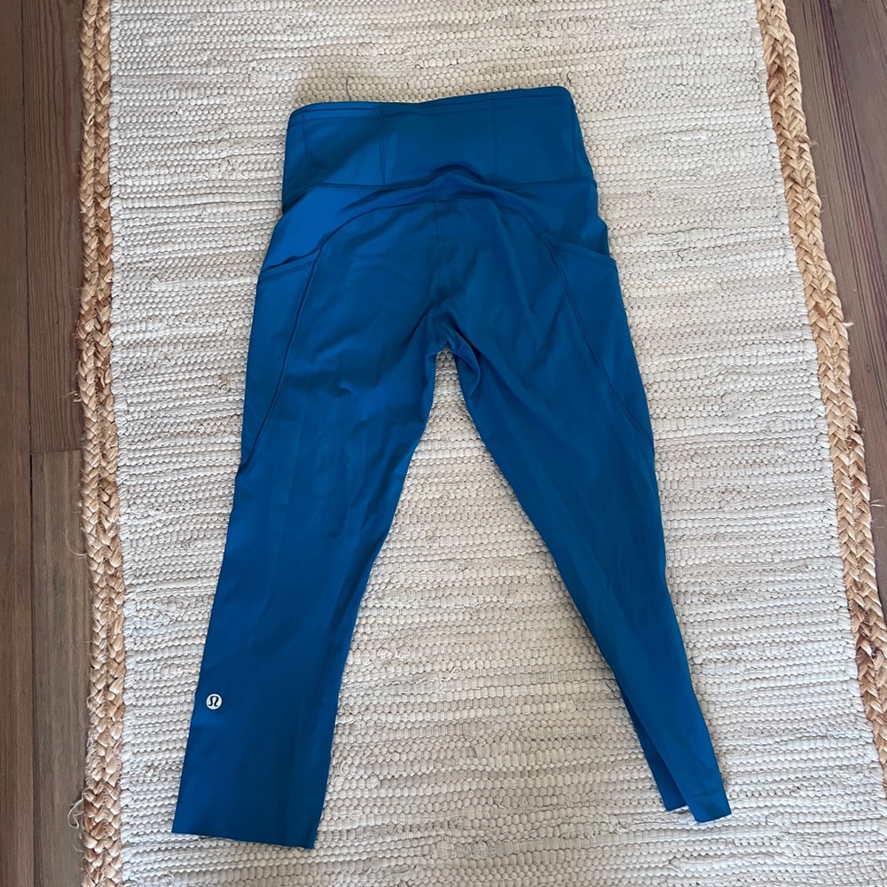 Qnty 2 Lululemon Align Crop 23” leggings all size 4.